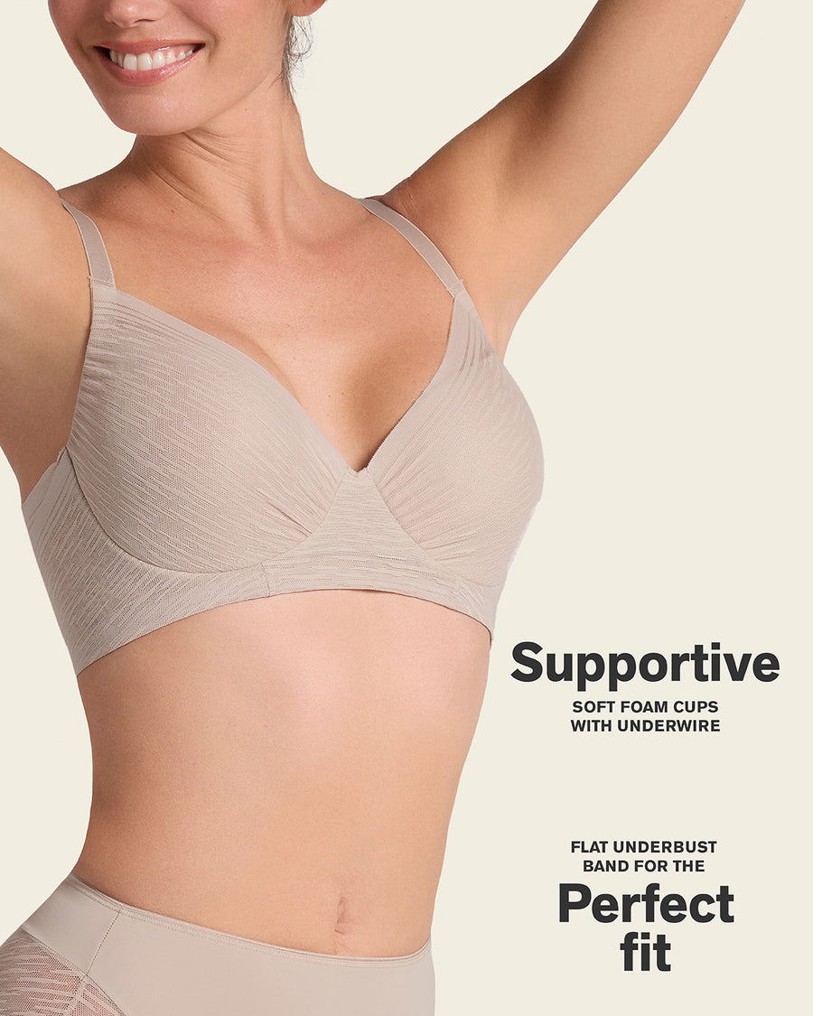 Leonisa Complete Coverage Smoothing Bra