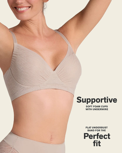Leonisa Complete Coverage Smoothing Bra
