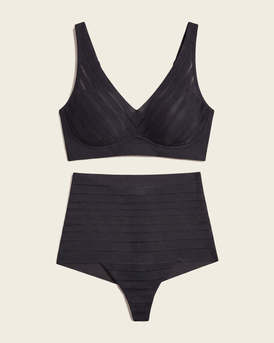 Leonisa Daily Bra & UltraStripe Undetectable in Black