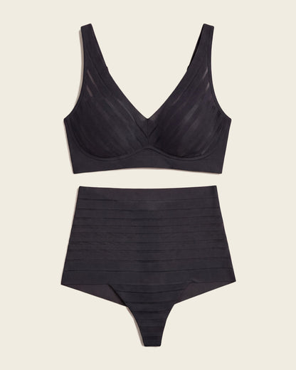 Leonisa Daily Bra & UltraStripe Undetectable in Black